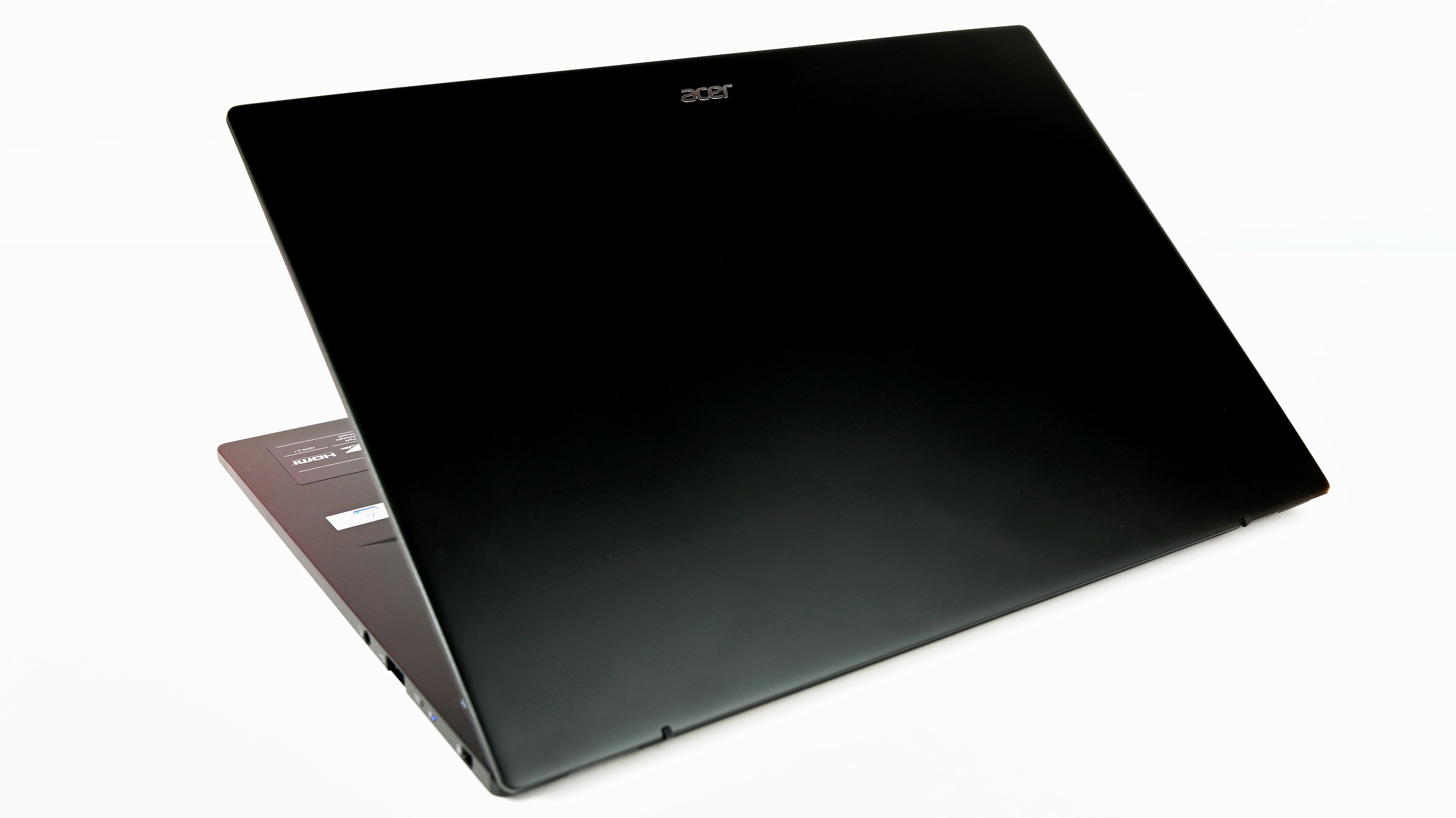 Acer Swift borde (SFA16-41-R7SU)